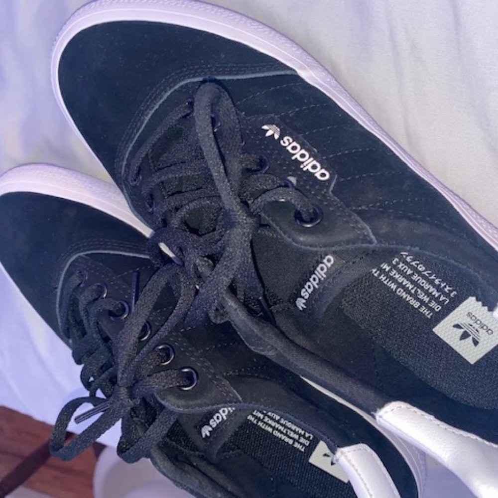 Shoes - Picture 2 of 2